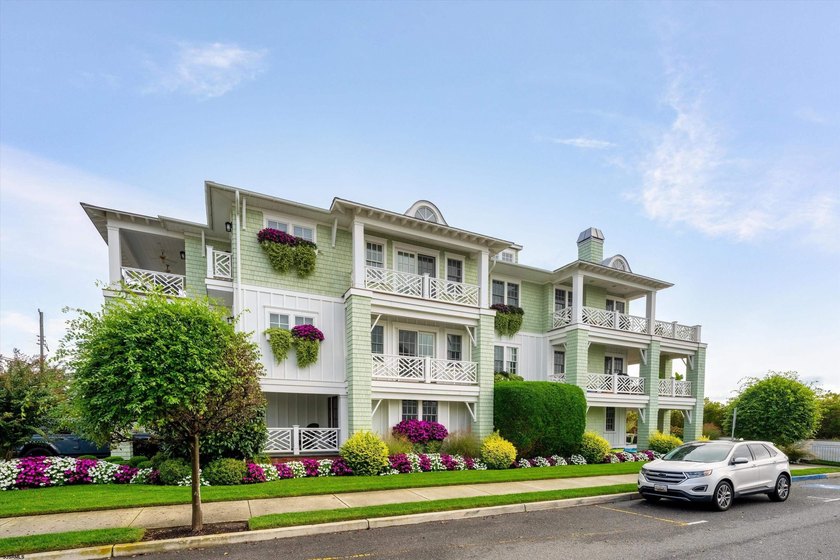 Stunning Beach Front Home with Unobstructed Ocean Views! This - photo 47