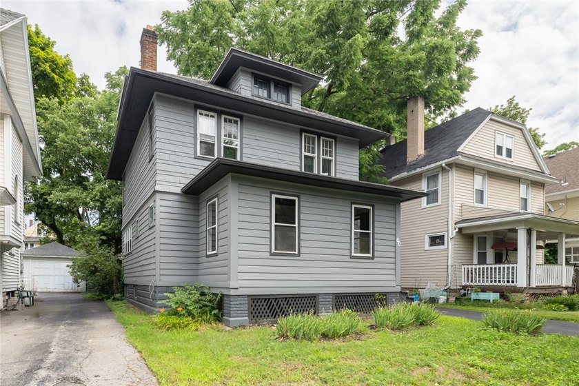Your Perfect Home Awaits in Rochester's Historic 19th Ward with - photo 2
