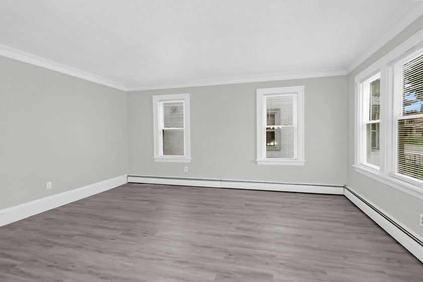 Beautiful large home located minutes away from Lake Phalen. This - photo 14