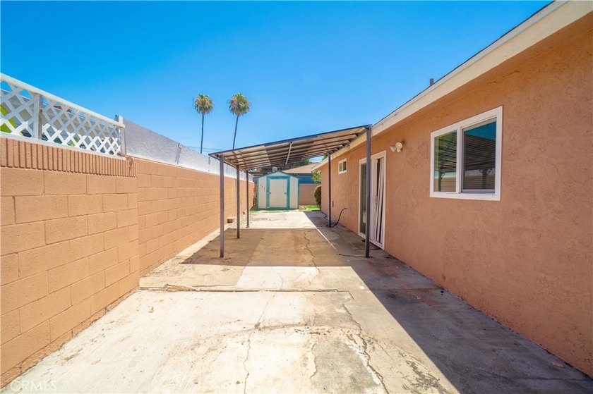 Welcome to this spacious 3-bedroom, 2-bathroom home offering - photo 21