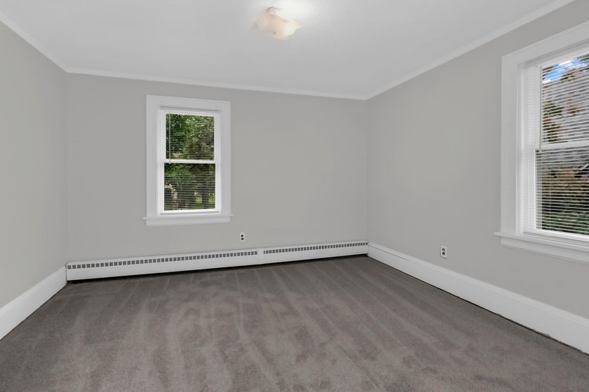 Beautiful large home located minutes away from Lake Phalen. This - photo 27