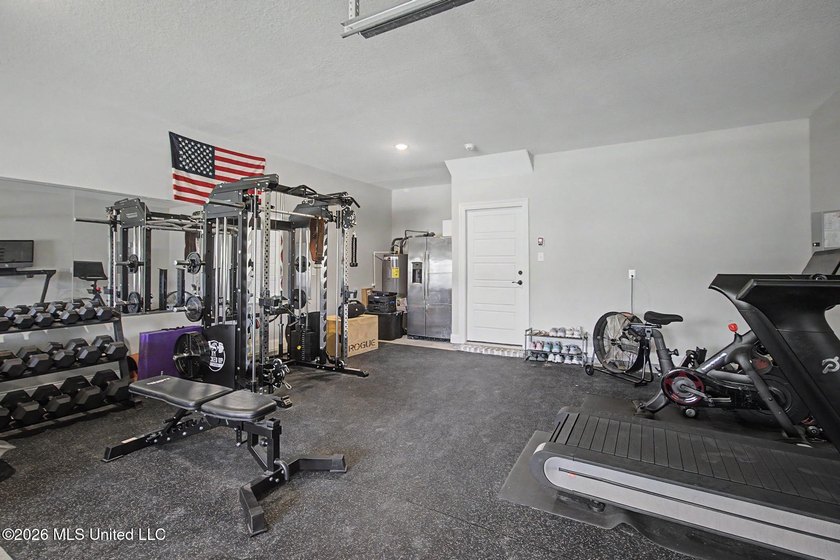 Spacious and beautifully designed 5BR/3BA home in The Enclave at - photo 34