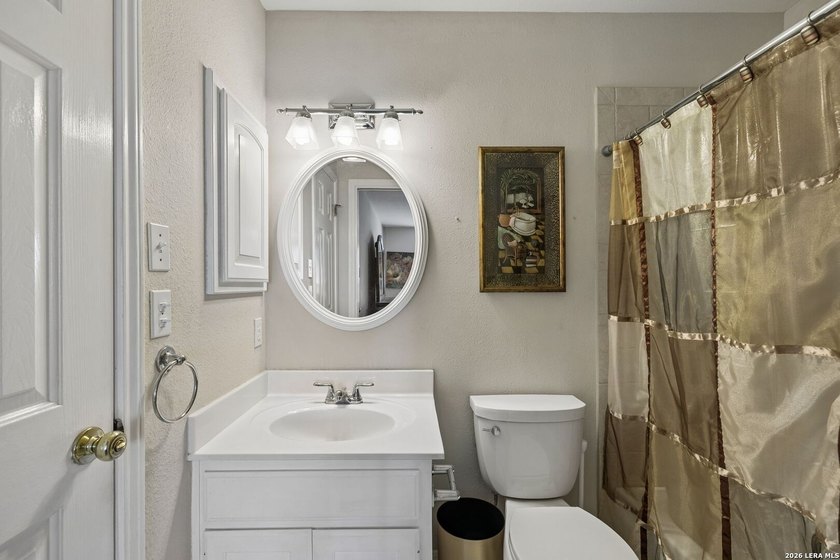Sellers just moved to their new home and are super motivated!! - photo 41