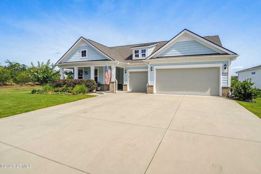 Welcome to 758 Sunfish Way, where luxury, comfort, and - photo 2