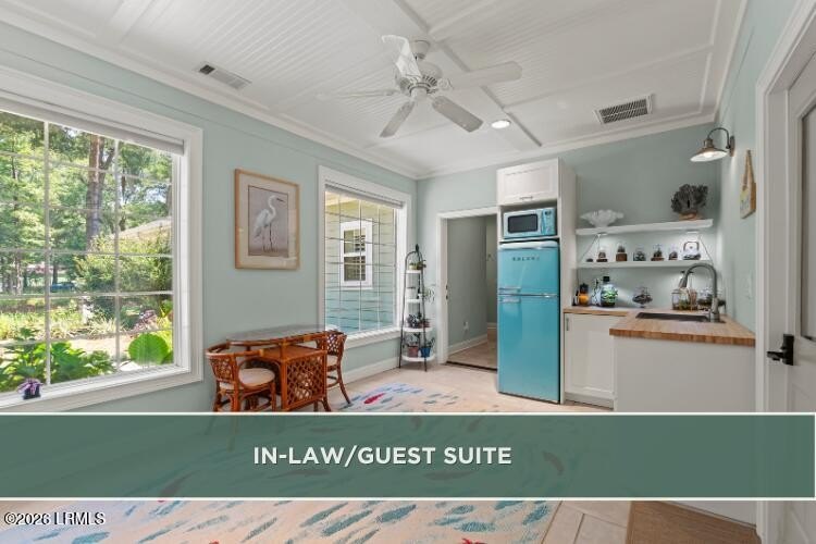 Stepless Coastal Cottage designed for Multi-Generational Living! - photo 3