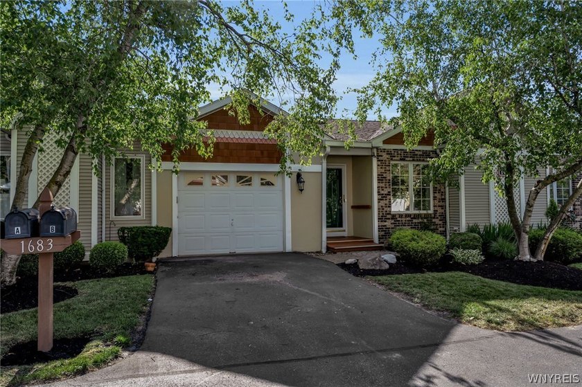Ranch Patio Home with 1 car attached garage in Amherst! Features - photo 2