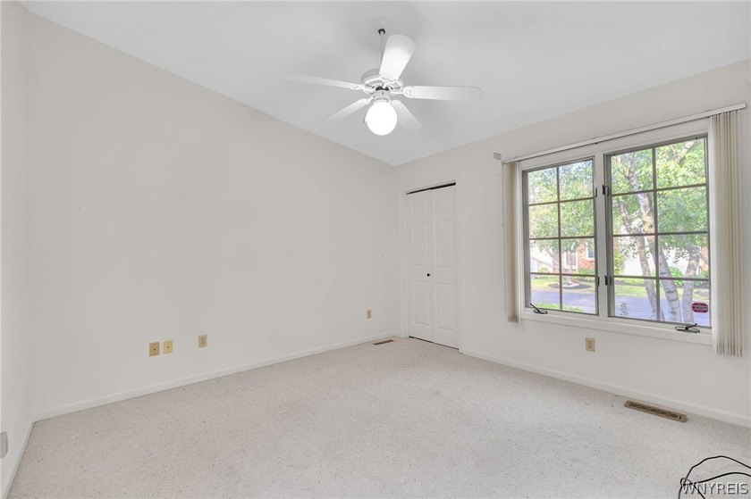 Ranch Patio Home with 1 car attached garage in Amherst! Features - photo 8