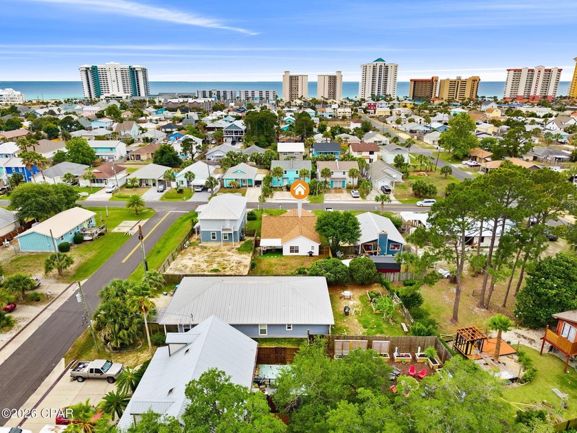 Welcome to this beautifully maintained 3-bedroom, 2-bath home in - photo 31