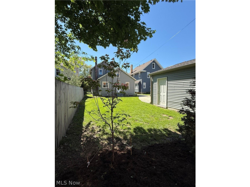 Welcome to 1369 Park Row, a bright and inviting home featuring - photo 42
