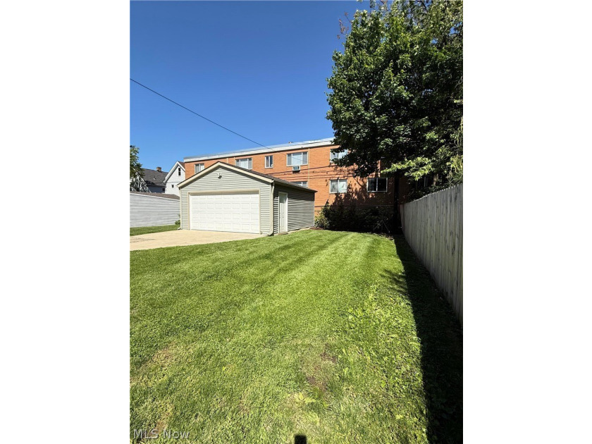 Welcome to 1369 Park Row, a bright and inviting home featuring - photo 44