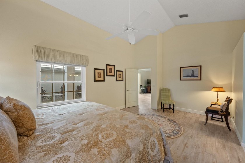 Scenic lakeview home in Breakers West, a guard-gated club - photo 13