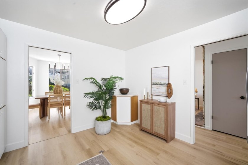 16 Moneta Court offers the perfect blend of comfort, flexibility - photo 24