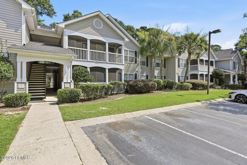 Beautifully updated with thoughtful renovations , this move-in - photo 5