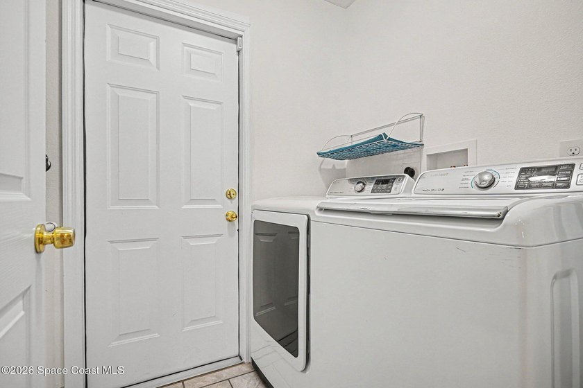 Built in 2018 and meticulously maintained home offers - photo 23