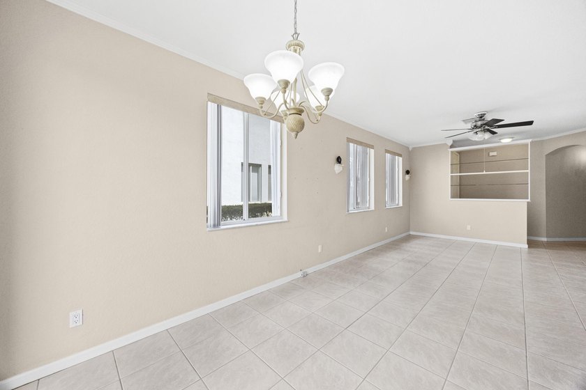 Stunning 2-bedroom, 2.1-bath townhouse with updates throughout! - photo 48