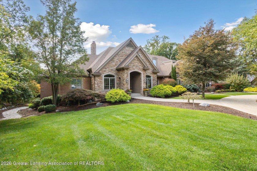 Luxurious 'Whitehills Woods' estate in the heart of highly rated - photo 3