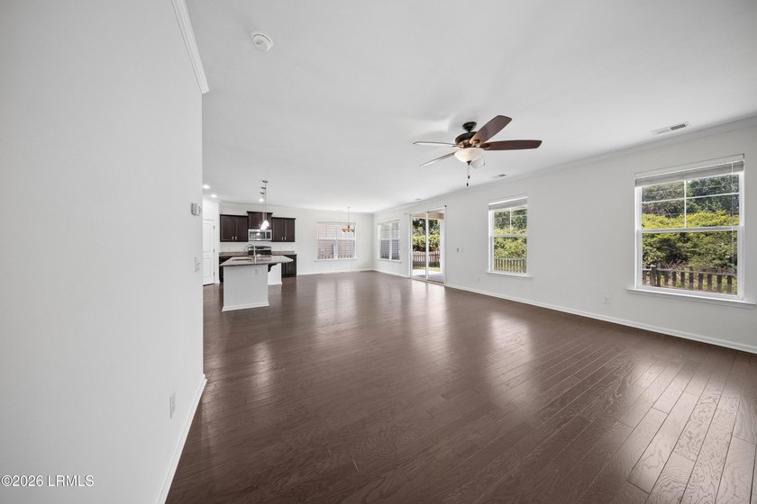 Welcome home to this beautiful 4-bedroom, 2.5-bath home in the - photo 10