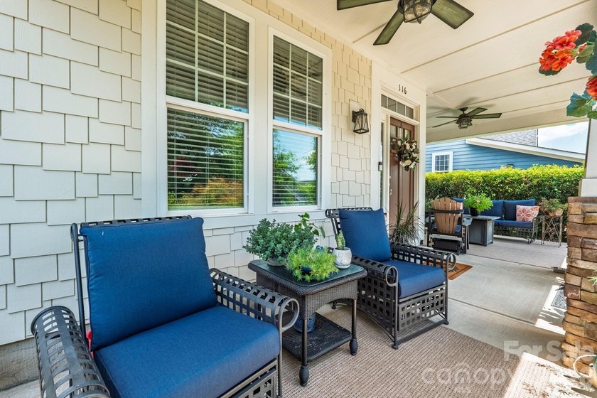 Welcome to this beautiful home in The Villages at Cramerton - photo 4
