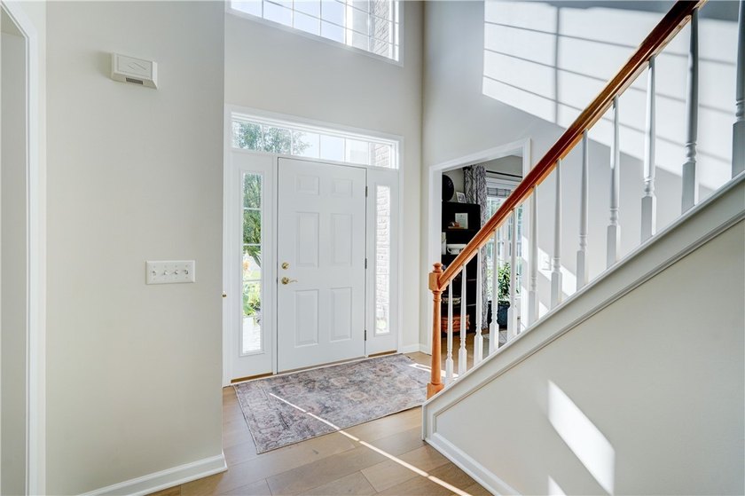 Welcome home to this beautifully updated Colonial, ideally - photo 4