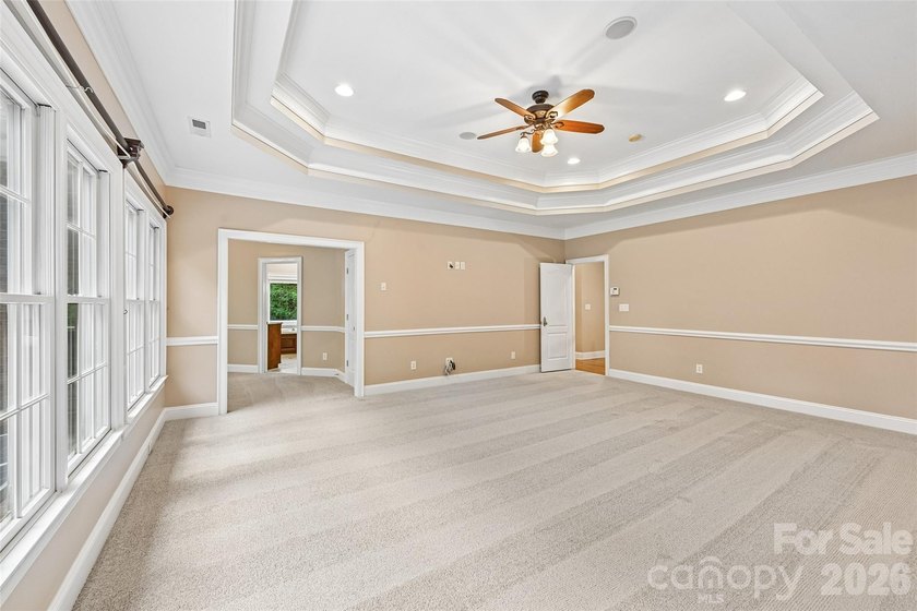 Experience the best of Ardrey Acres living in this picturesque - photo 4