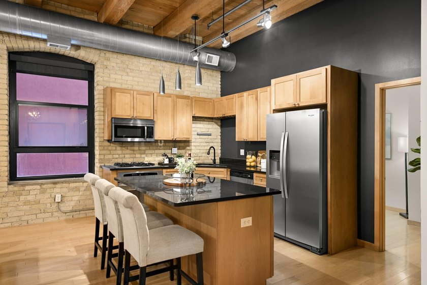 The best of the Mill District is at your doorstep in this - photo 6