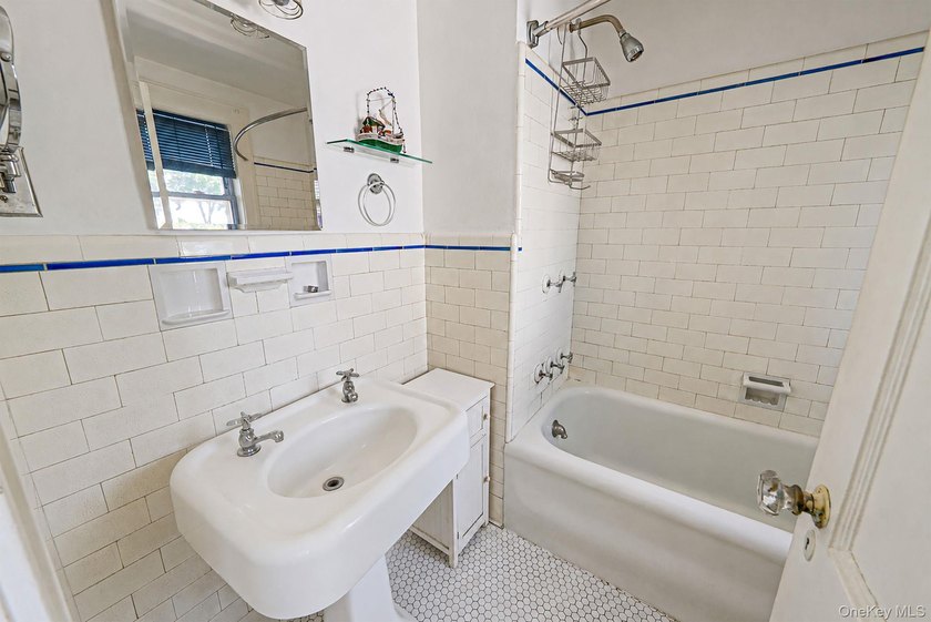 Welcome Home To This Charming Merrick Cape Cod Nestled Mid Block - photo 15