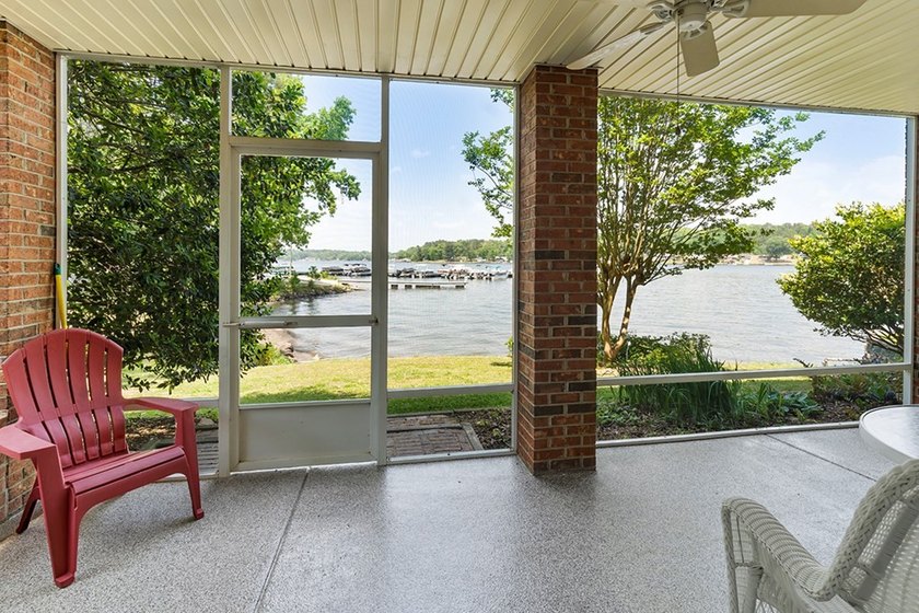 Welcome to 112 Luton Place North, located on the main channel of - photo 23
