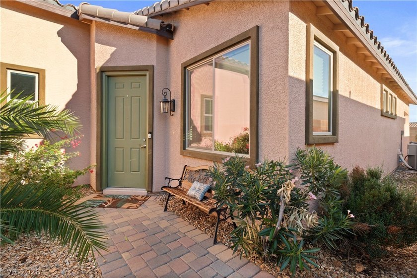 PRIVATE CASITA, COURTYARD ENTRY, AND A BACKYARD BUILT FOR - photo 6