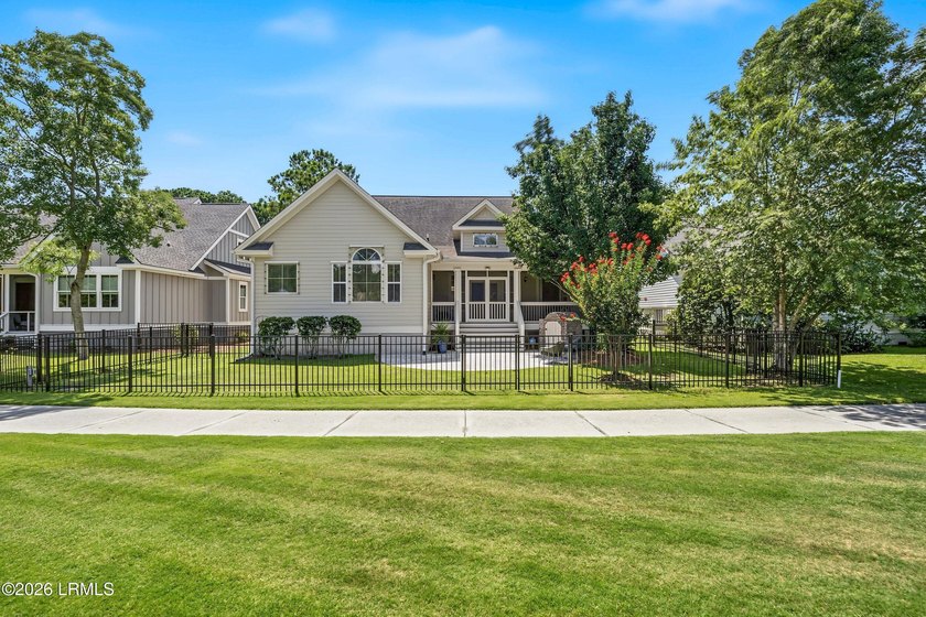 Magnificantly maintained and updated Golf Course Home on Cat - photo 5