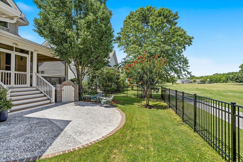 Magnificantly maintained and updated Golf Course Home on Cat - photo 7