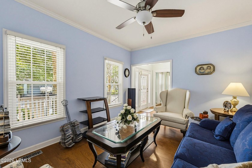 Beautiful Battery Point home with double porches and excellent - photo 6