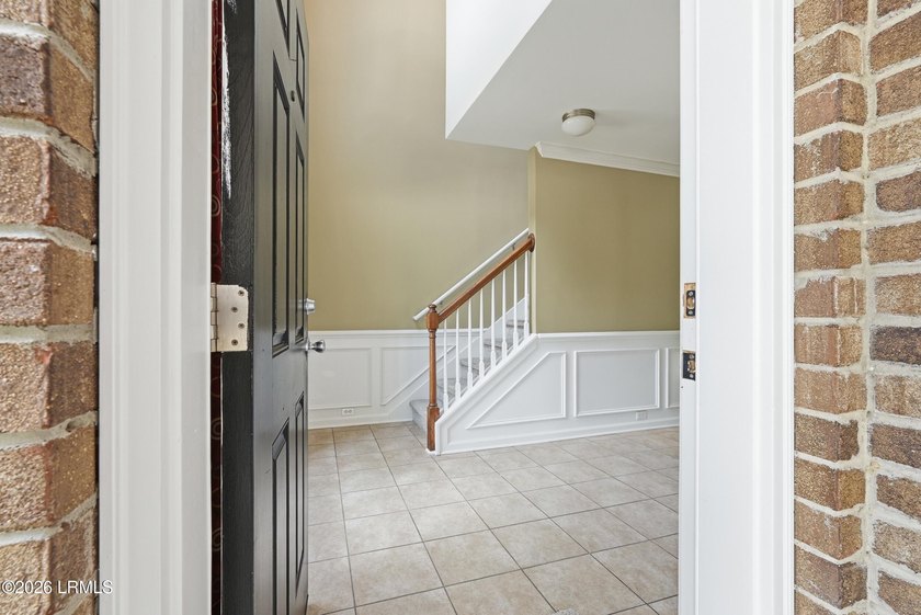 One of the largest townhomes in Cypress Ridge, this beautifully - photo 7