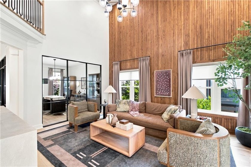 One-of-a-Kind Luxury Living on a Premier Golf Course Lot in - photo 9