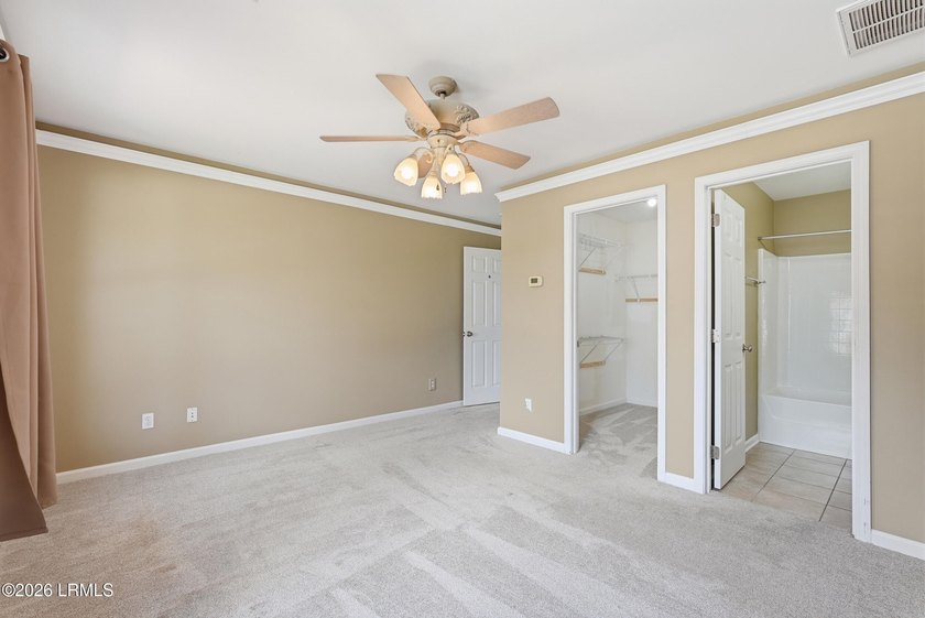 One of the largest townhomes in Cypress Ridge, this beautifully - photo 10