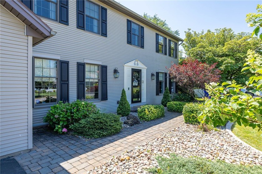 Welcome to 139 Scotch Pine Drive! This stunning 4-bedroom, 2 - photo 3