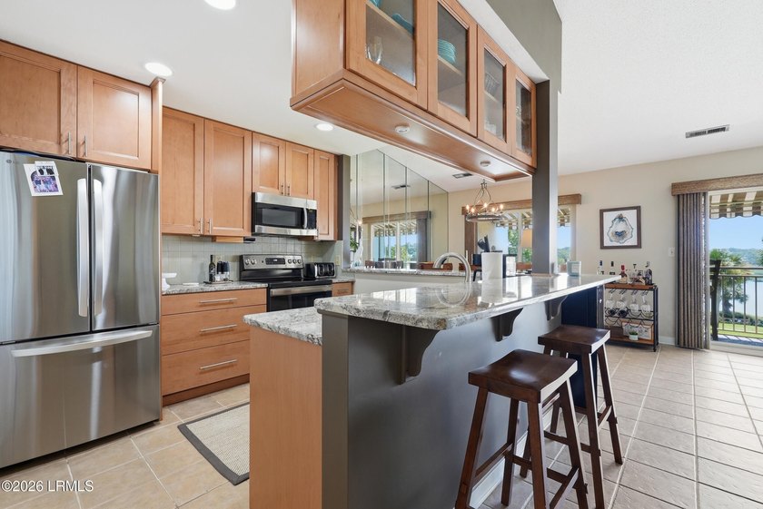 Rarely available 3-bedroom Bluff Villa in the heart of South - photo 9