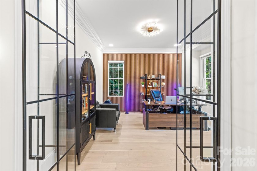 Welcome to 3030 Ashford Glen Drive, a beautifully renovated - photo 13