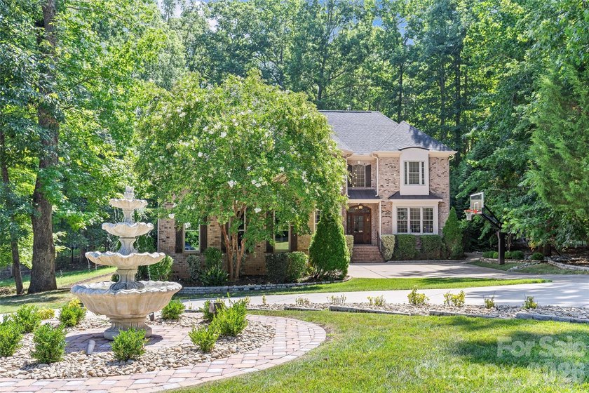 Welcome to 3030 Ashford Glen Drive, a beautifully renovated - photo 41