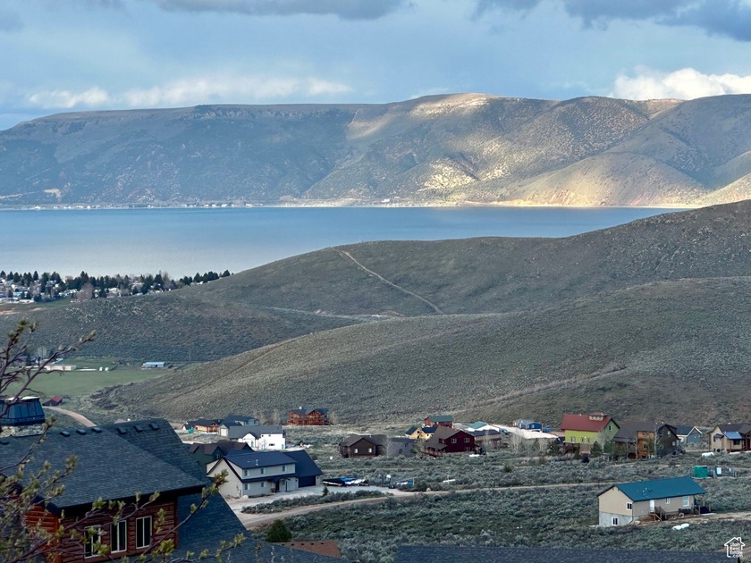 Enjoy protected PANORAMIC views of BEAR LAKE from this - photo 6