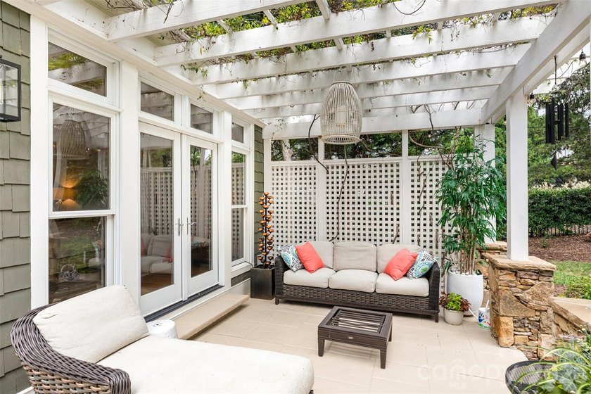 100K PRICE REDUCTION - Location, Location, Location. This - photo 4