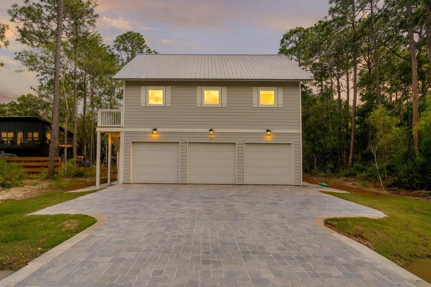 116 E George Street presents a newly constructed five bedroom - photo 6