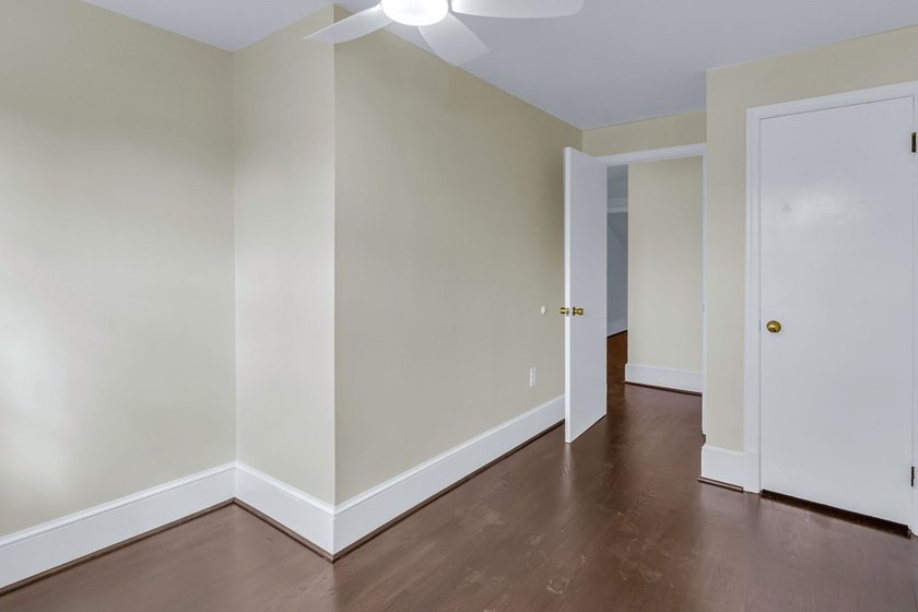 Charming 1929 Home: Fully Remodeled &amp; Move-In Ready in the Heart - photo 31