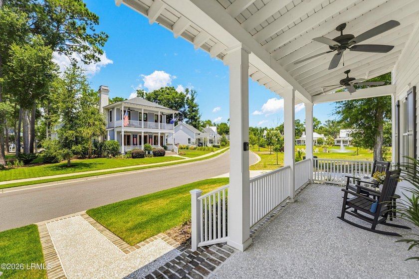 Built in 2021 by Artisan Custom Homes, this beautiful 3-bedroom - photo 5