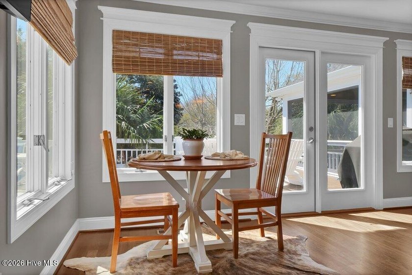 This coastal-designed 4 BR, 3.5 bath residence is a perfect home - photo 18
