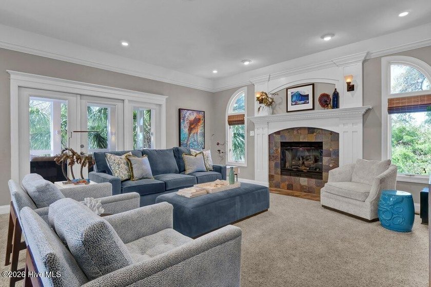 This coastal-designed 4 BR, 3.5 bath residence is a perfect home - photo 25