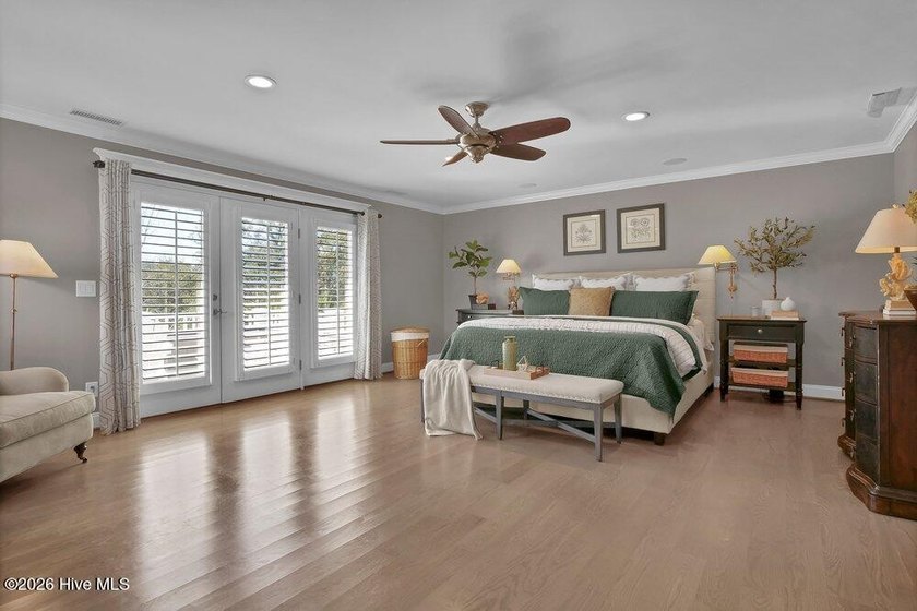 This coastal-designed 4 BR, 3.5 bath residence is a perfect home - photo 30