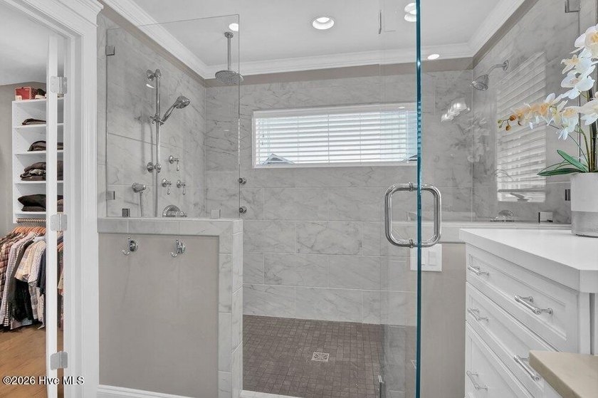 This coastal-designed 4 BR, 3.5 bath residence is a perfect home - photo 35