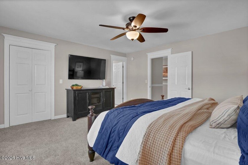 This coastal-designed 4 BR, 3.5 bath residence is a perfect home - photo 41