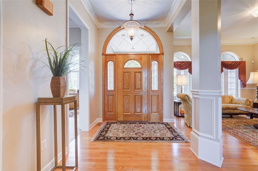 Impeccably maintained and thoughtfully designed, this spacious - photo 7