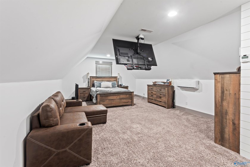 Stunning full brick home built in 2021 with 4 beds, 3 baths and - photo 36